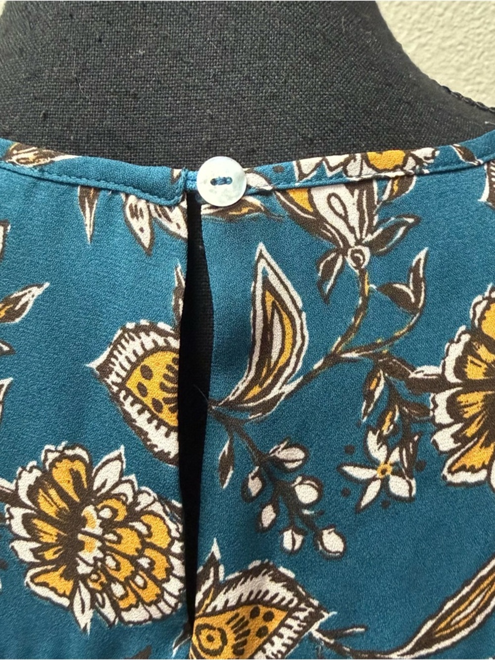 Les Serein Teal Floral Blouse Sleeveless Boho Lightweight Top Size Large - Picture 7 of 12